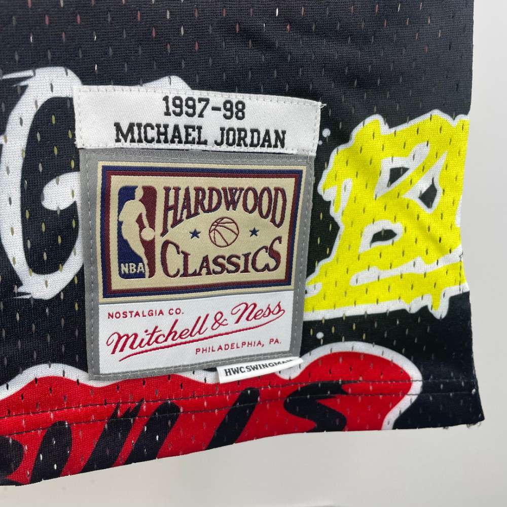 Chicago Bulls Michael Jordan #23 Throwback Street Graffiti 1997-98 Hardwood Classics Jersey-Pro Kit Vault | Brand New 26/27 Sports Jerseys